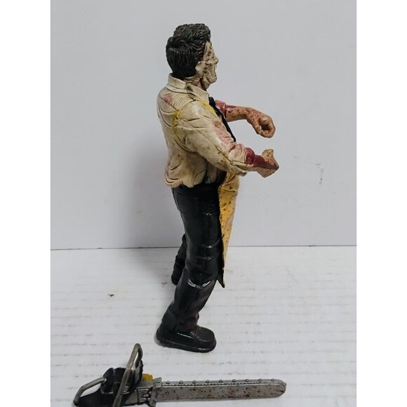 1998 MCFARLANE TOYS MOVIE MANIACS SERIES 1 LEATHERFACE BLOODY VERSION FIGURE - Picture 4 of 10